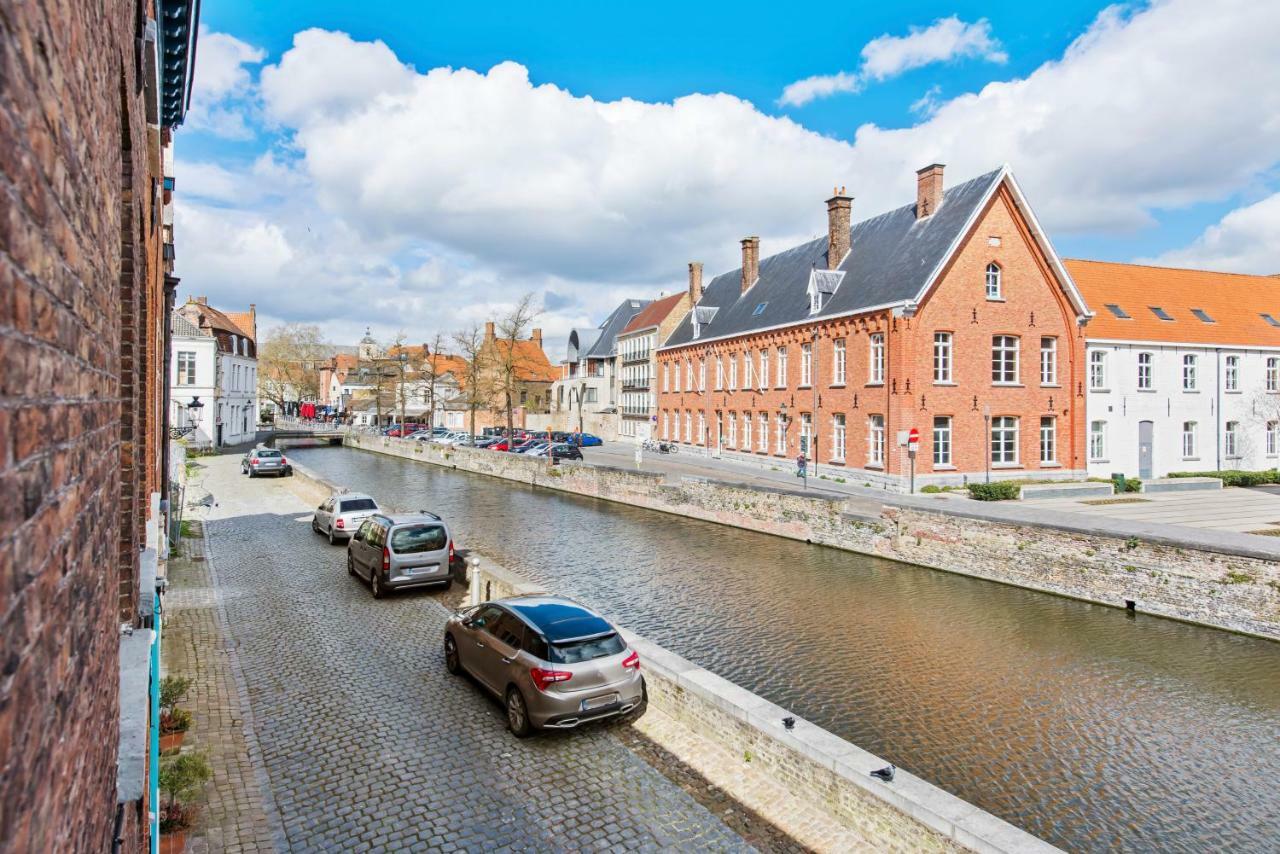 Apartamento Charming Place Along The Canals In Brujas Exterior foto